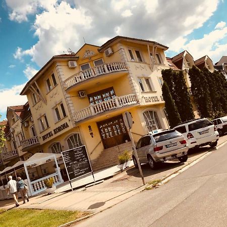 Hotel Korona Hajduszoboszlo Exterior photo
